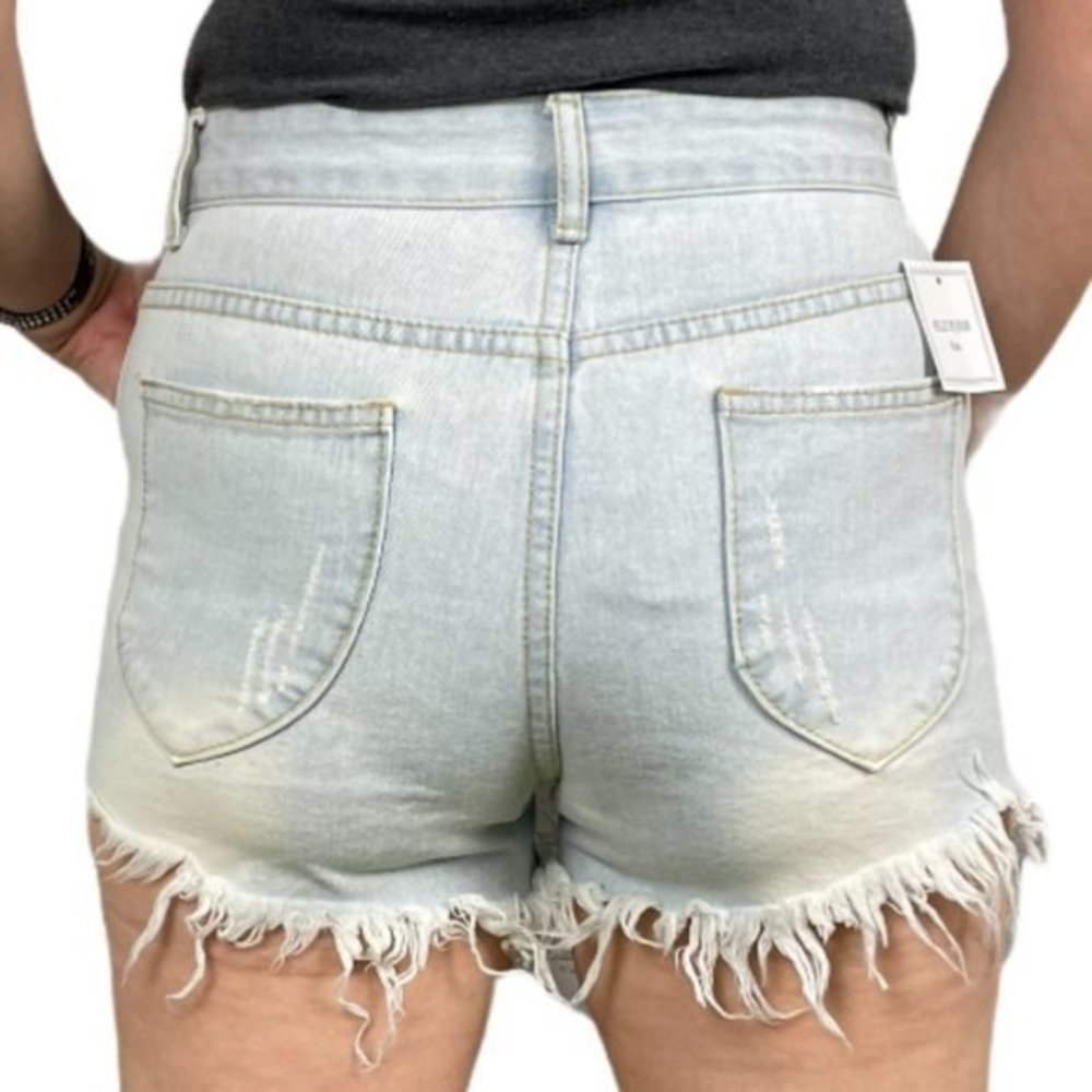 BELLE DE JOUR Light Blue Cutoff Shorts Medium - Picture 2 of 13
